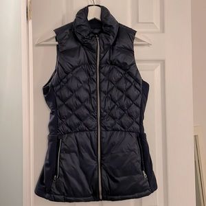 Lululemon - “Down For a Run” vest sz 6